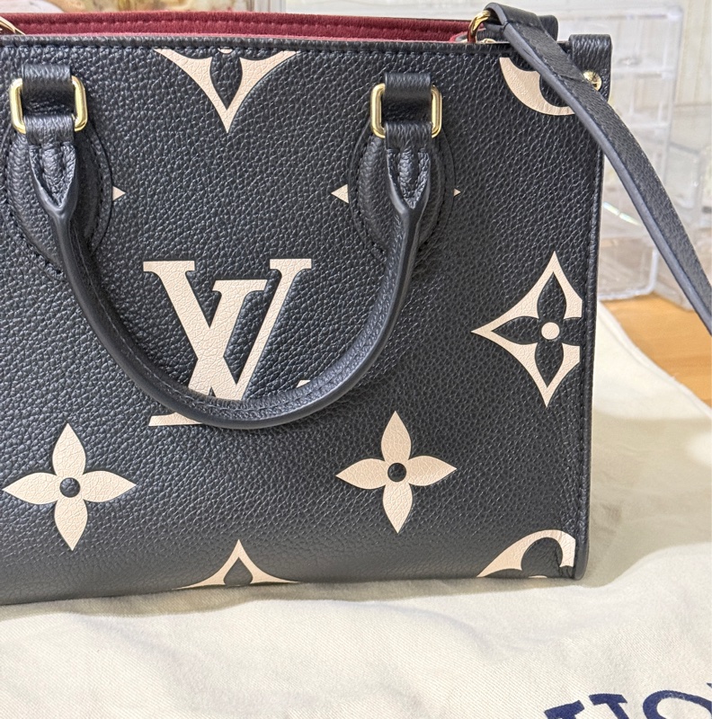 9新✨賠售超甜賣🫶🏻LV on the go🖤黑色牛皮 小號 斜背 托特-37