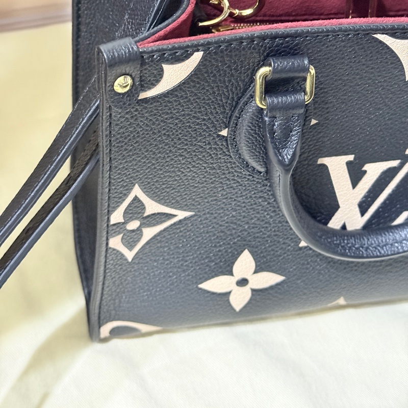 9新✨賠售超甜賣🫶🏻LV on the go🖤黑色牛皮 小號 斜背 托特-38