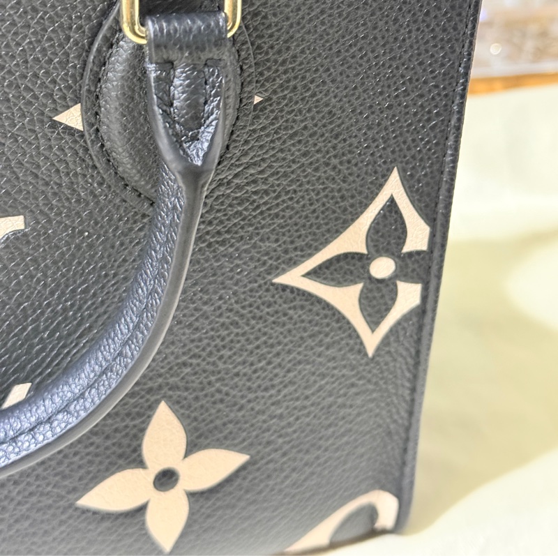 9新✨賠售超甜賣🫶🏻LV on the go🖤黑色牛皮 小號 斜背 托特-50