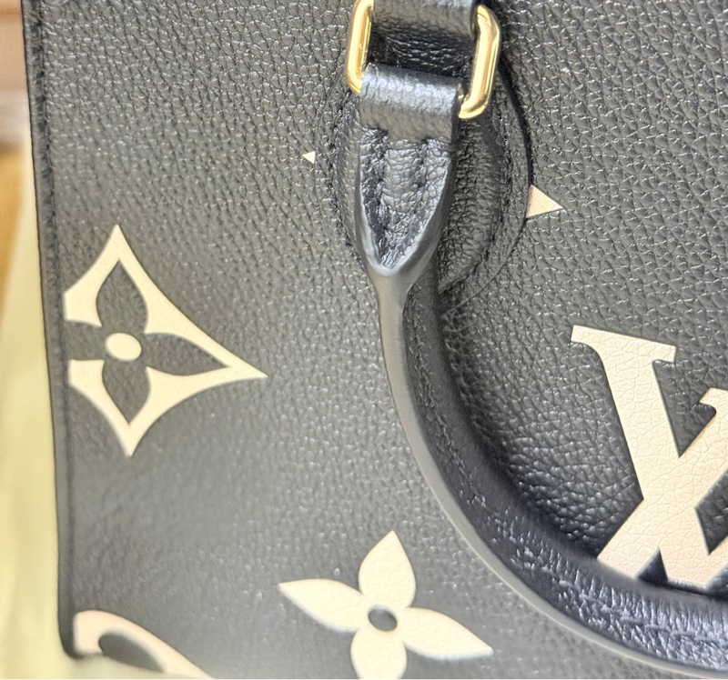 9新✨賠售超甜賣🫶🏻LV on the go🖤黑色牛皮 小號 斜背 托特-51