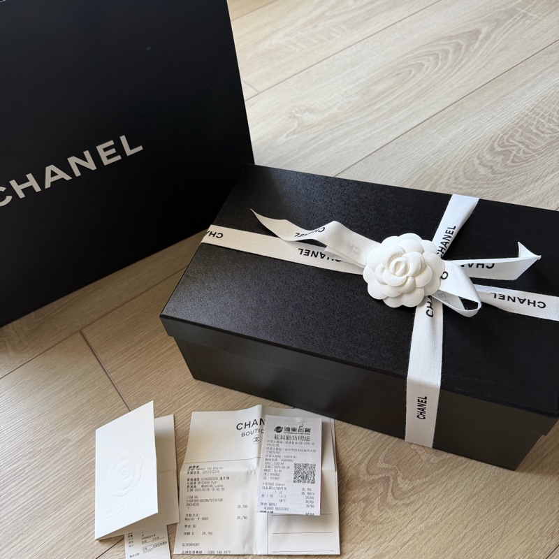 售全新香奈兒運動鞋35號-12