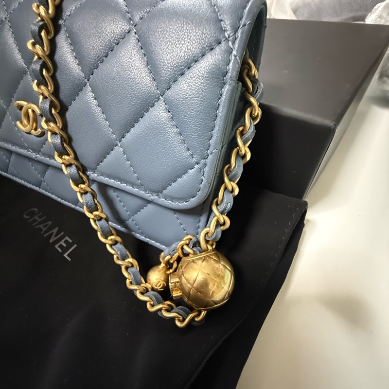 香奈兒mini flap 小金球-1