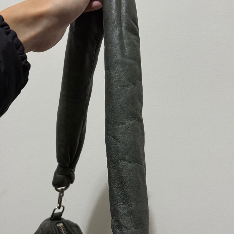 MONCLER Trunk 經典菱格紋 澎澎皮革手提/肩背包（鉛灰色）-8