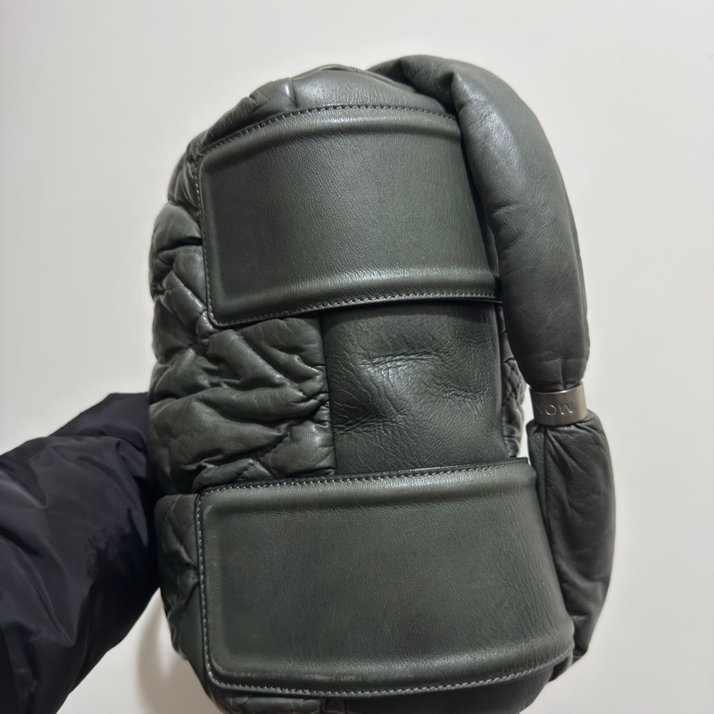 MONCLER Trunk 經典菱格紋 澎澎皮革手提/肩背包（鉛灰色）-14