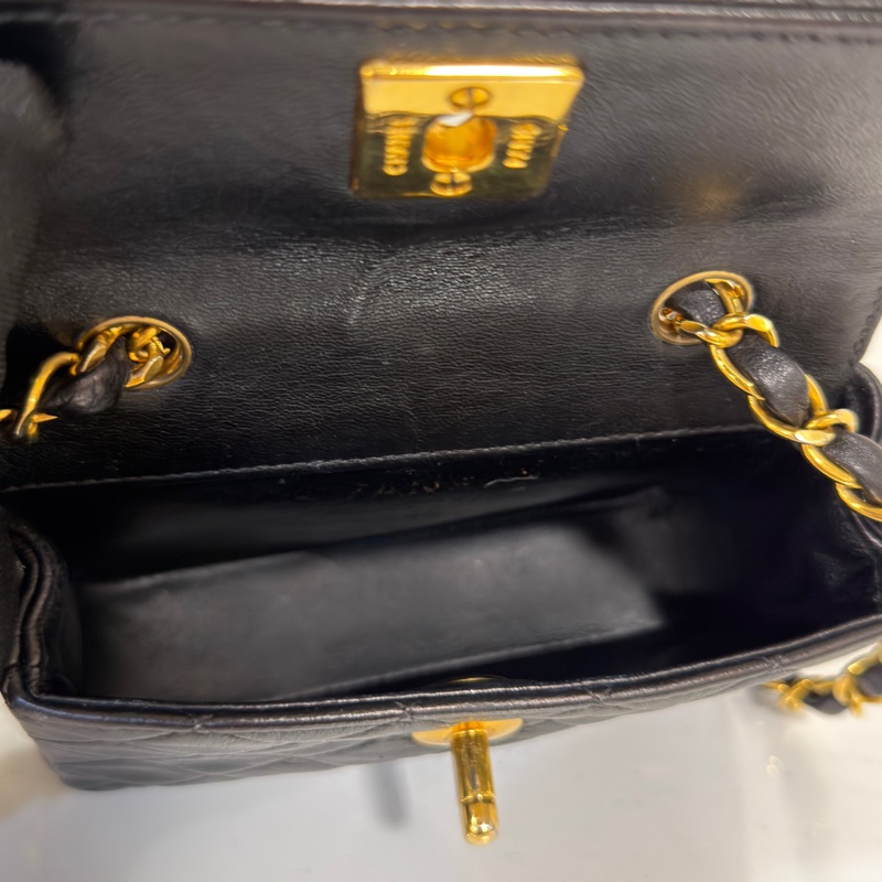 #香奈兒收藏家 #絕版稀有釋出僅一顆 香奈兒黑金Cf mini小金豆24k金-21