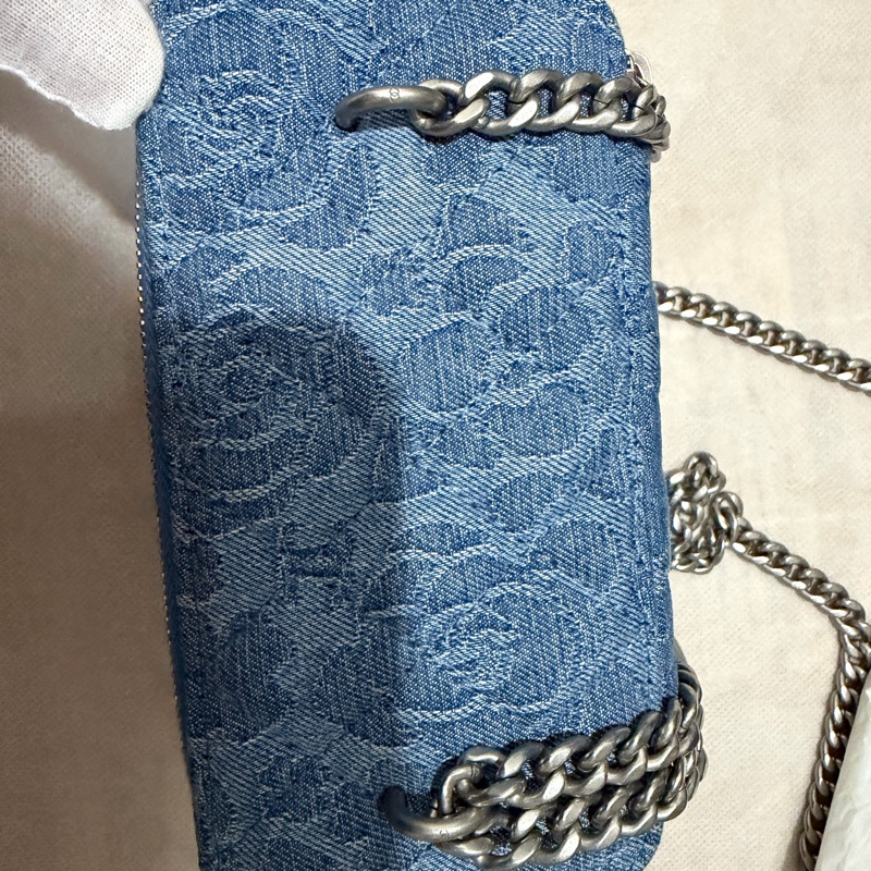 CHANEL 愛心調節釦藍色牛仔單寧長盒子-25