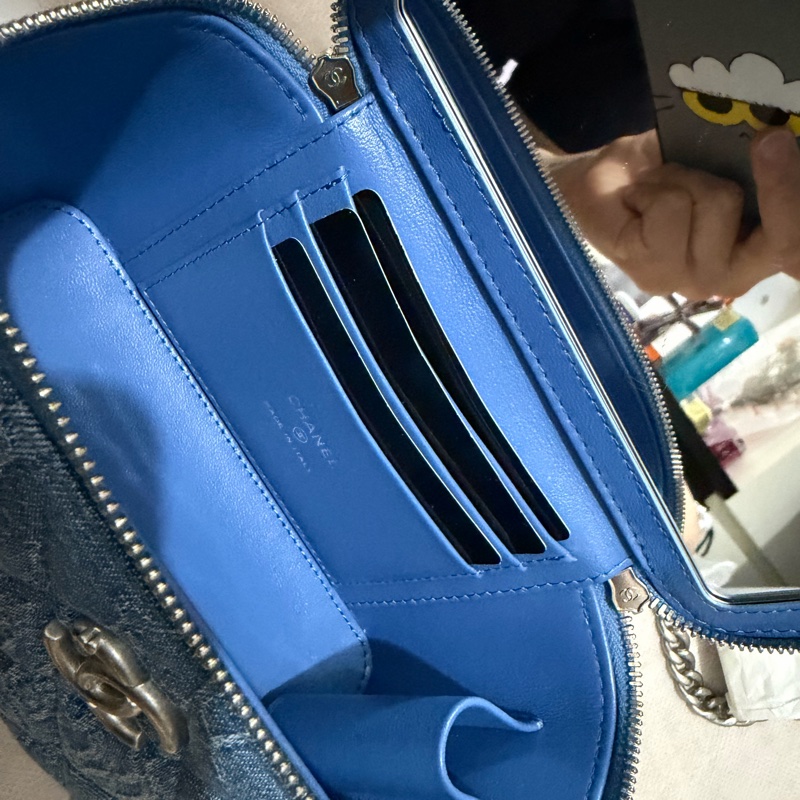 CHANEL 愛心調節釦藍色牛仔單寧長盒子-35