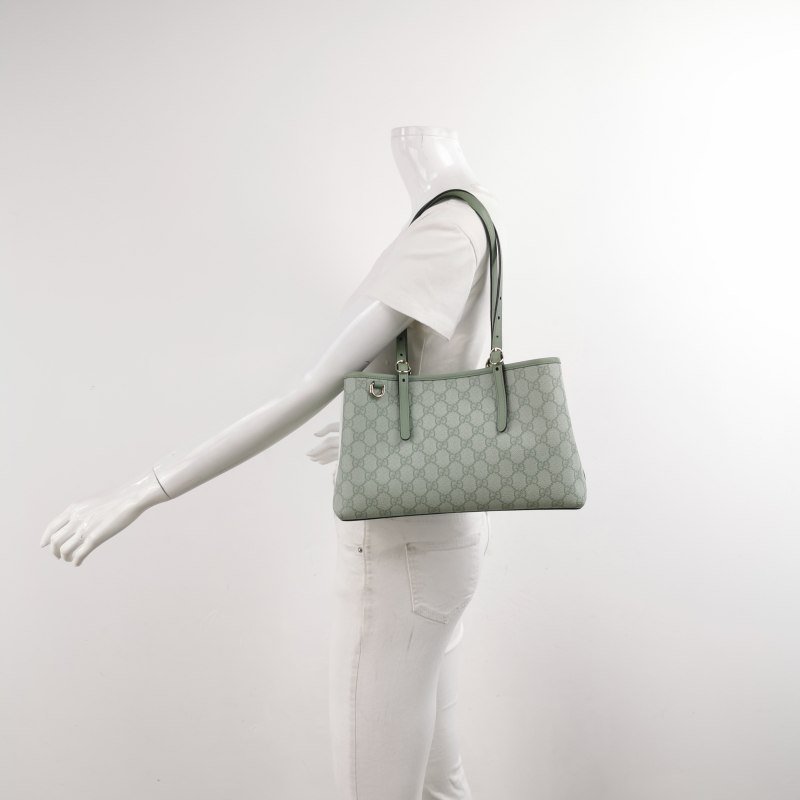 Gucci GG Emblem牛皮雙G老花肩包-1