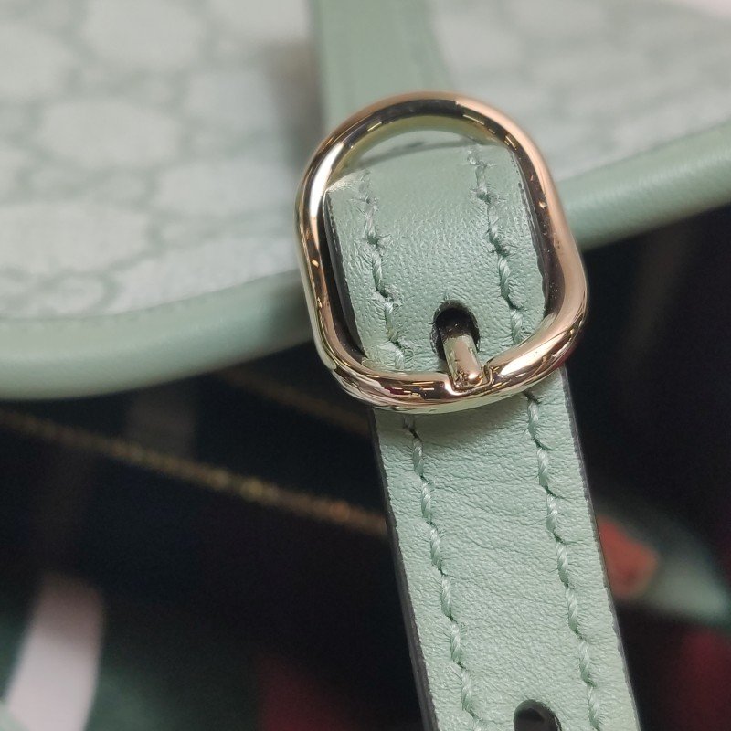 Gucci GG Emblem牛皮雙G老花肩包-15