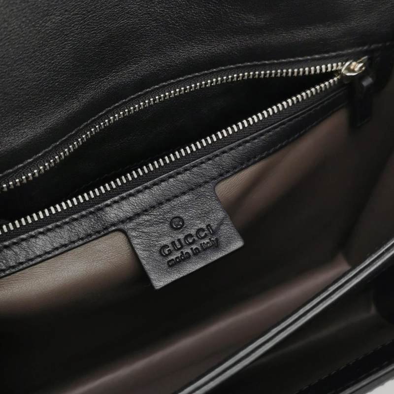 Gucci InterlockingG牛皮純色互扣式雙G單肩包-7