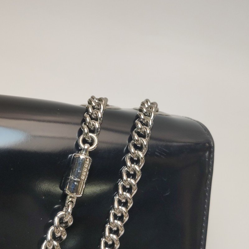 Gucci InterlockingG牛皮純色互扣式雙G單肩包-12