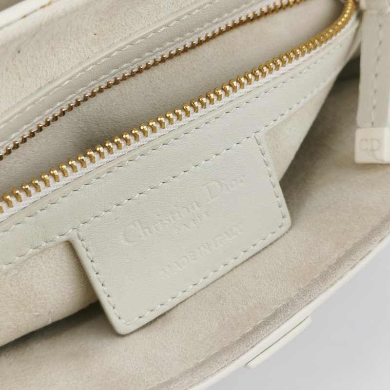 Dior Saddle馬鞍包牛皮包身吊墜同色馬鞍造型單肩包-7