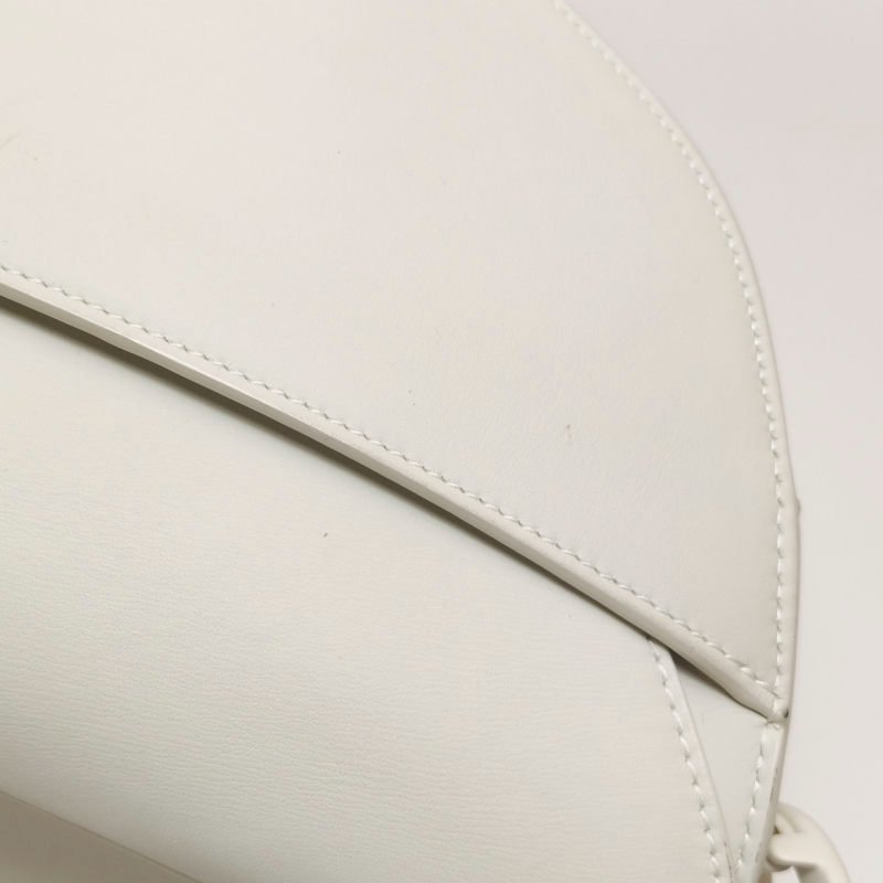 Dior Saddle馬鞍包牛皮包身吊墜同色馬鞍造型單肩包-15