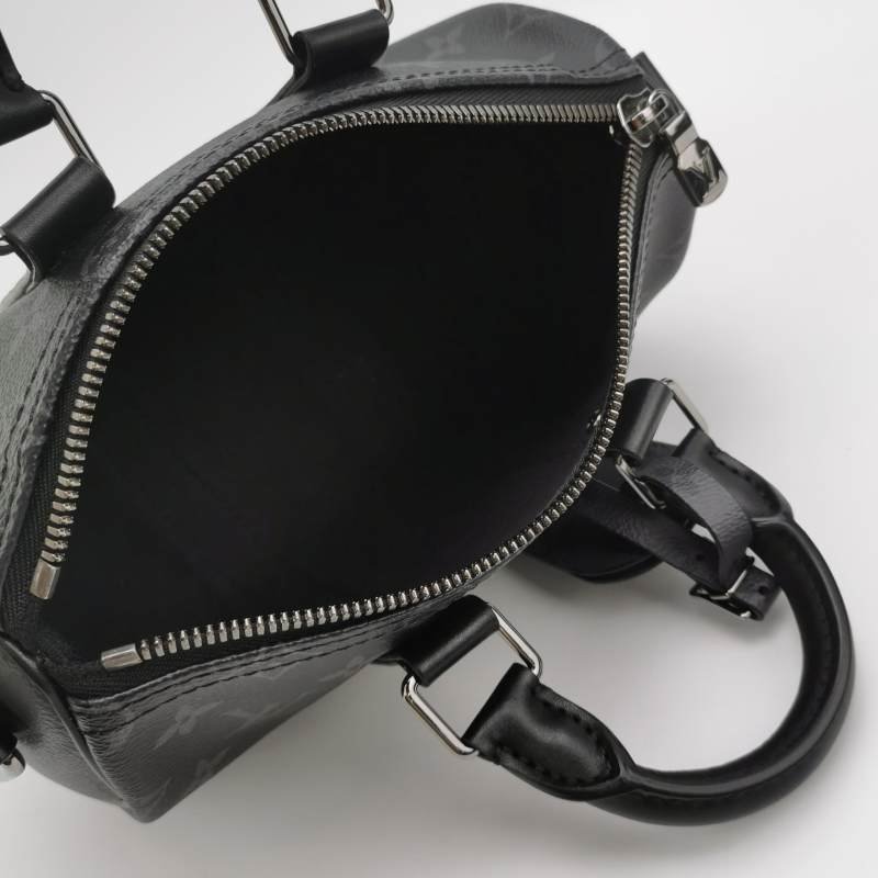 Louis Vuitton (LV)Keepall25牛皮Monogram印花加強飾帶斜背包晶片款-6