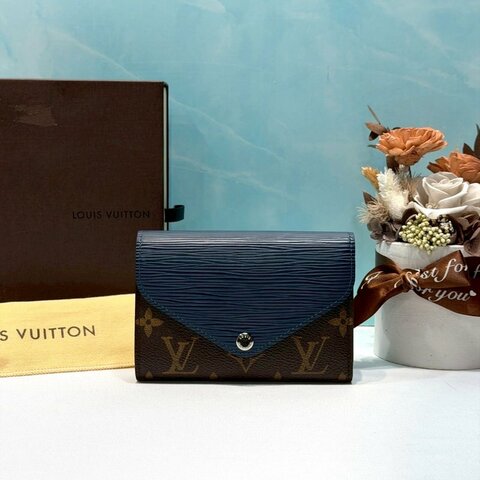LV Marie-Lou Compact短夾