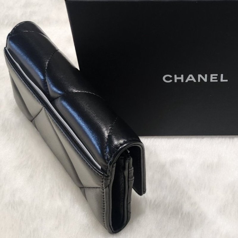 禮物～ 全新現貨Chanel香奈兒黑金中夾皮穿鍊雙C logo/ 皮夾-5