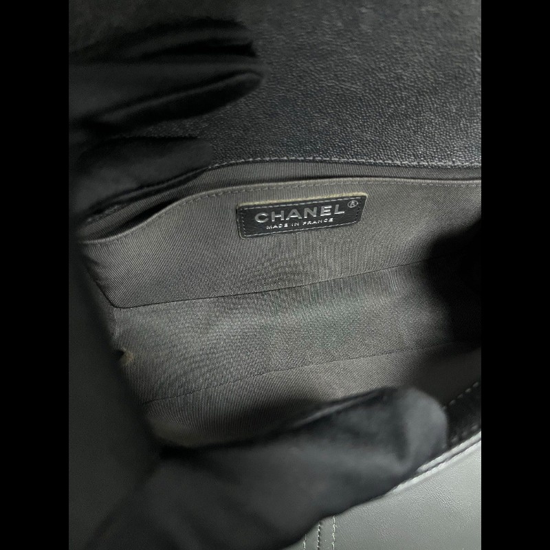 Chanel Leboy small 
炭灰色銀扣-14
