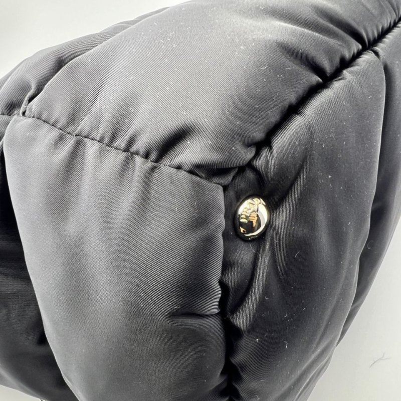 Prada 羽絨托特包-12