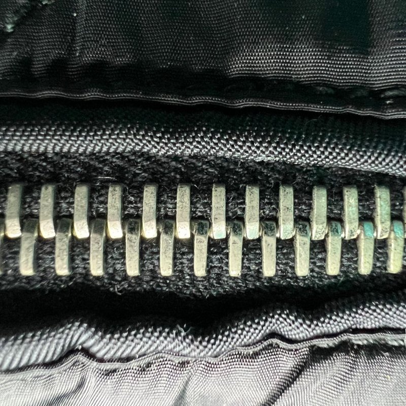 Prada 羽絨托特包-19