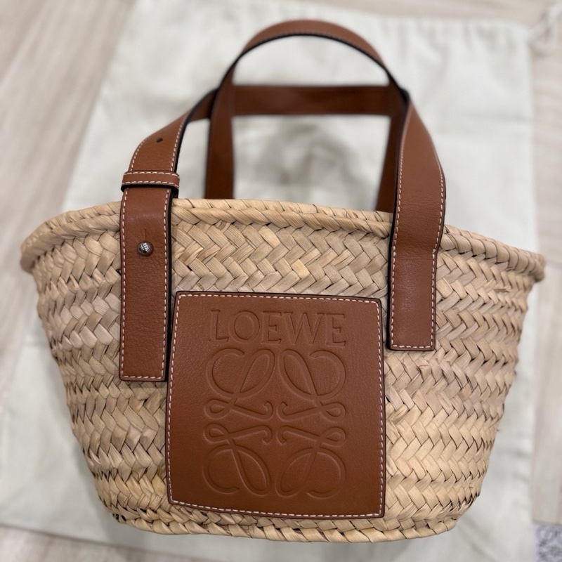 LOEWE 小號菜籃子 草編包 手提包 近新閒置品-0