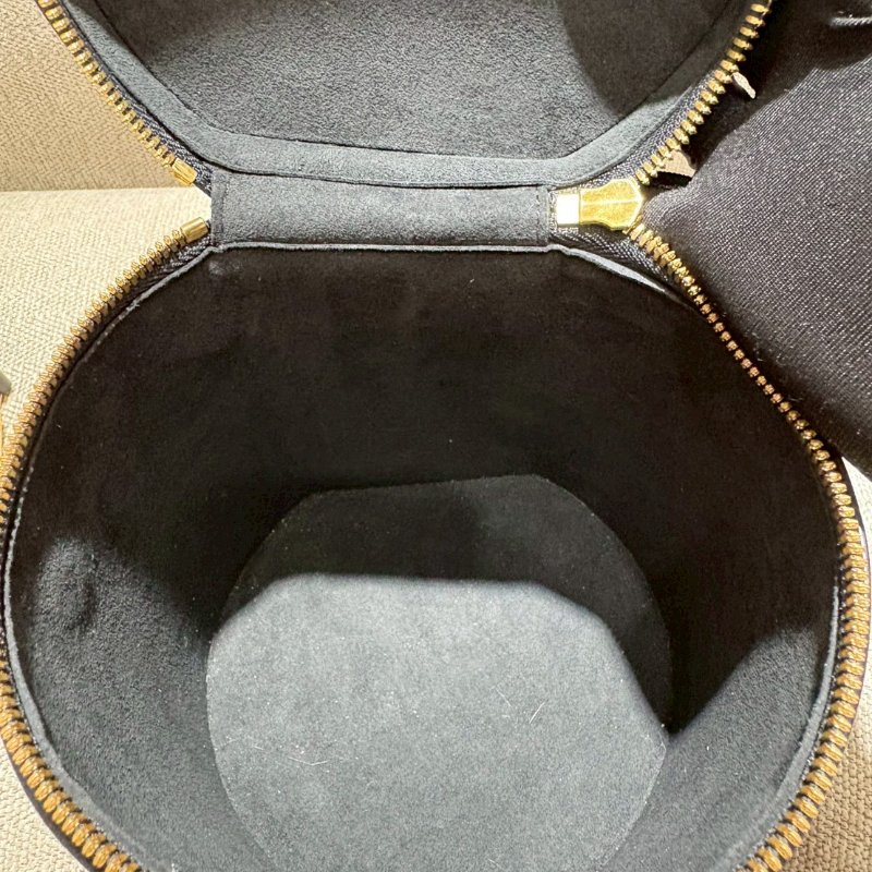 Louis Vuitton 小圓餅盒包 晶片款-4