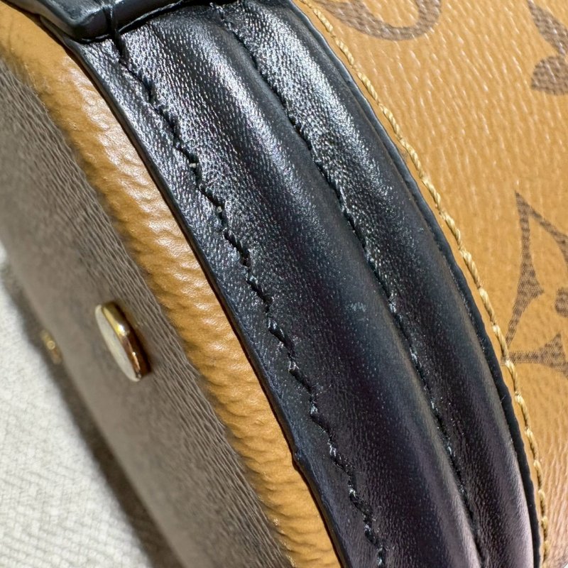 Louis Vuitton 小圓餅盒包 晶片款-13