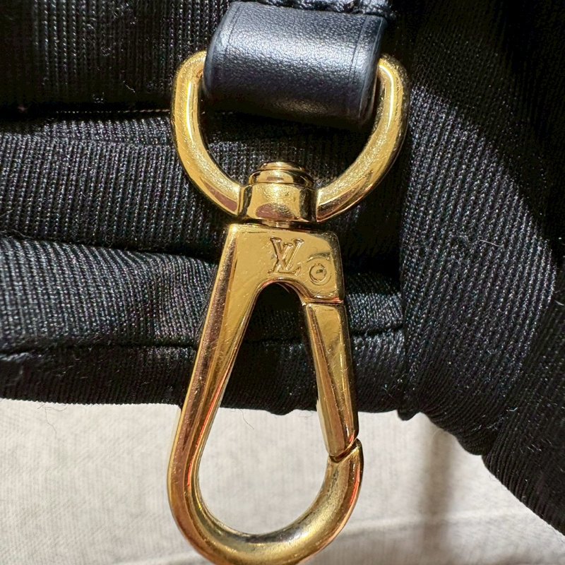 Louis Vuitton 小圓餅盒包 晶片款-27