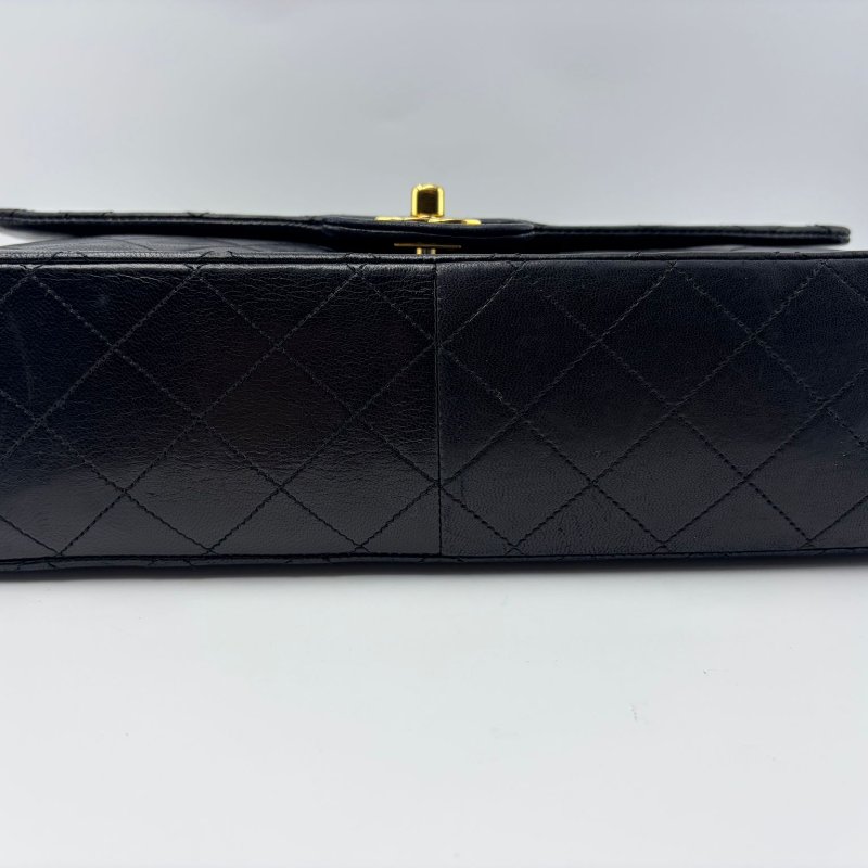 CHANEL Classic Flap 口蓋包-16