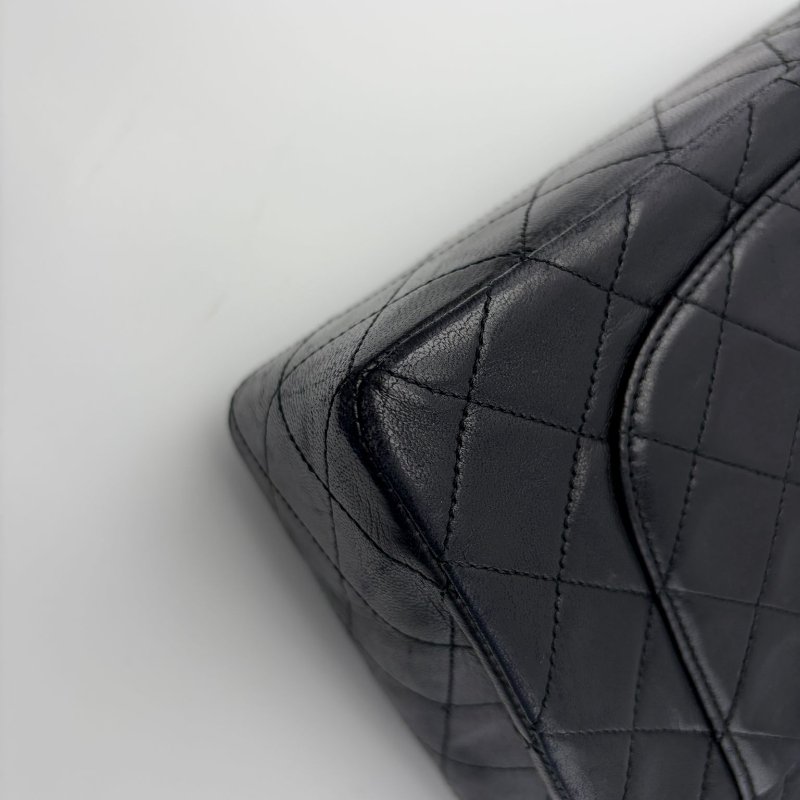 CHANEL Classic Flap 口蓋包-21