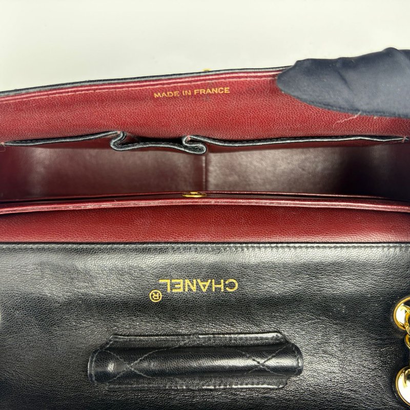 CHANEL Classic Flap 口蓋包-23