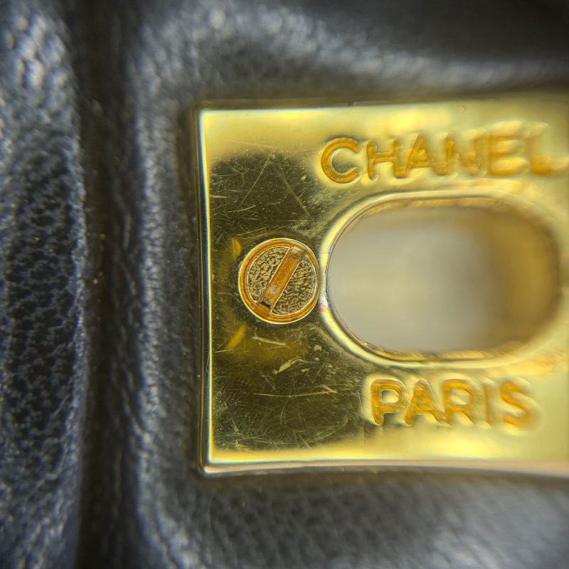 CHANEL Classic Flap 口蓋包-30