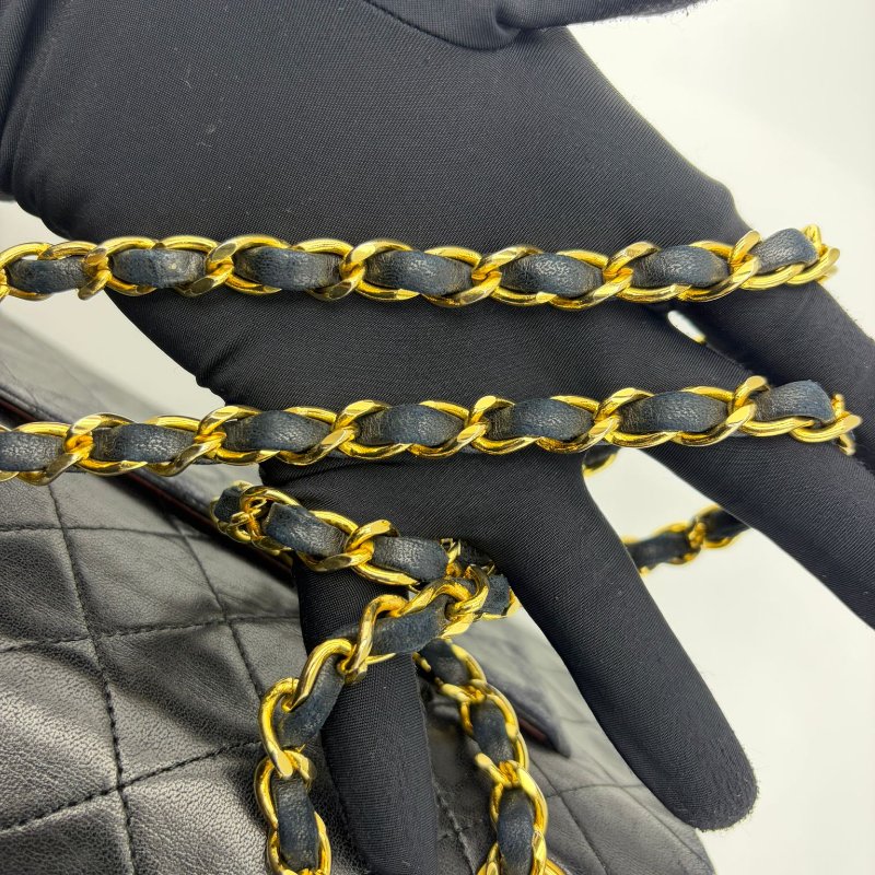 CHANEL Classic Flap 口蓋包-34