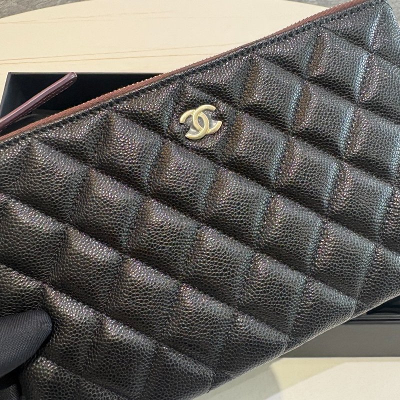 *SHIHNA名牌精品* CHANEL 黑色荔枝牛皮金釦拉鍊大零錢包-1