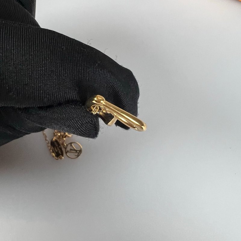 LV M00465  Fall in Love愛心項鍊-4