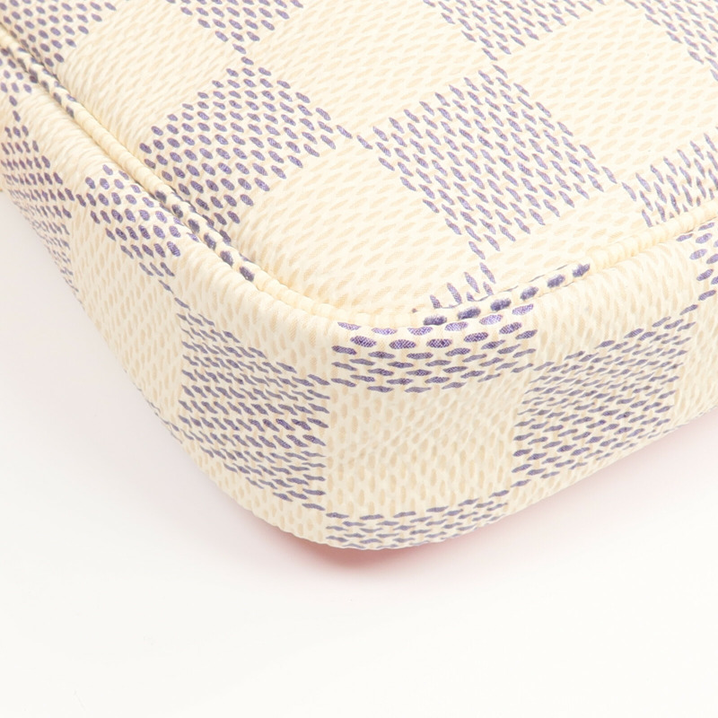 LOUIS VUITTON Damier Azur Mini Pochette Accessories金扣手挽袋-10