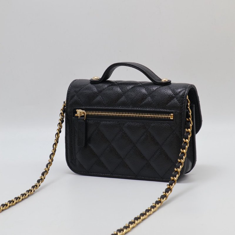 CHANEL 粒面牛皮郵差包 - mini黑金-3