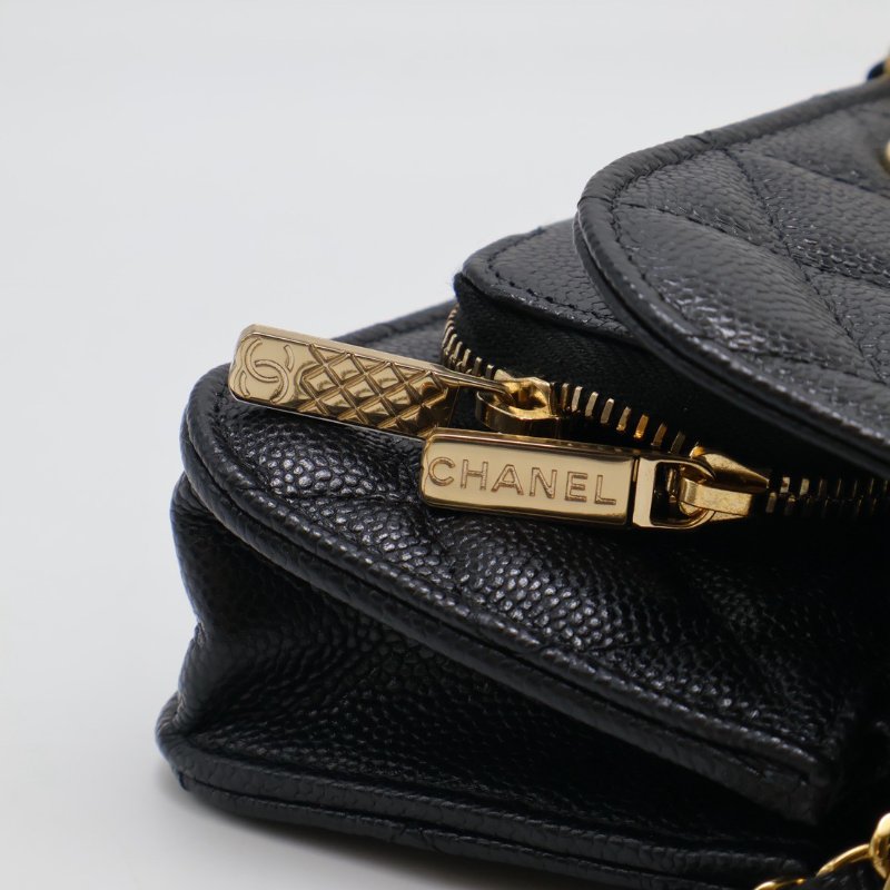 CHANEL 粒面牛皮郵差包 - mini黑金-19