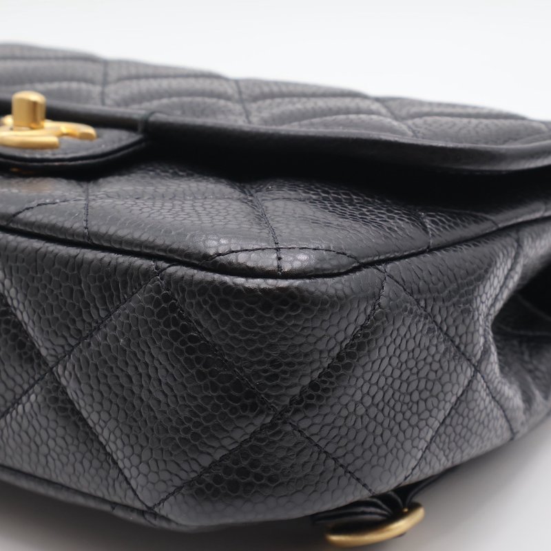 CHANEL 25A粒面牛皮後背包 - 黑金-13