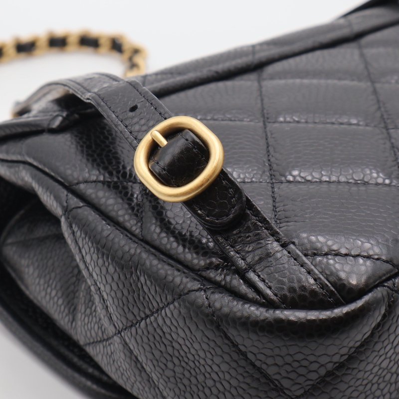 CHANEL 25A粒面牛皮後背包 - 黑金-16