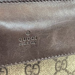 ＊奢華大道國際精品＊【G1828】GUCCI咖啡色PVC腰包 28566-9