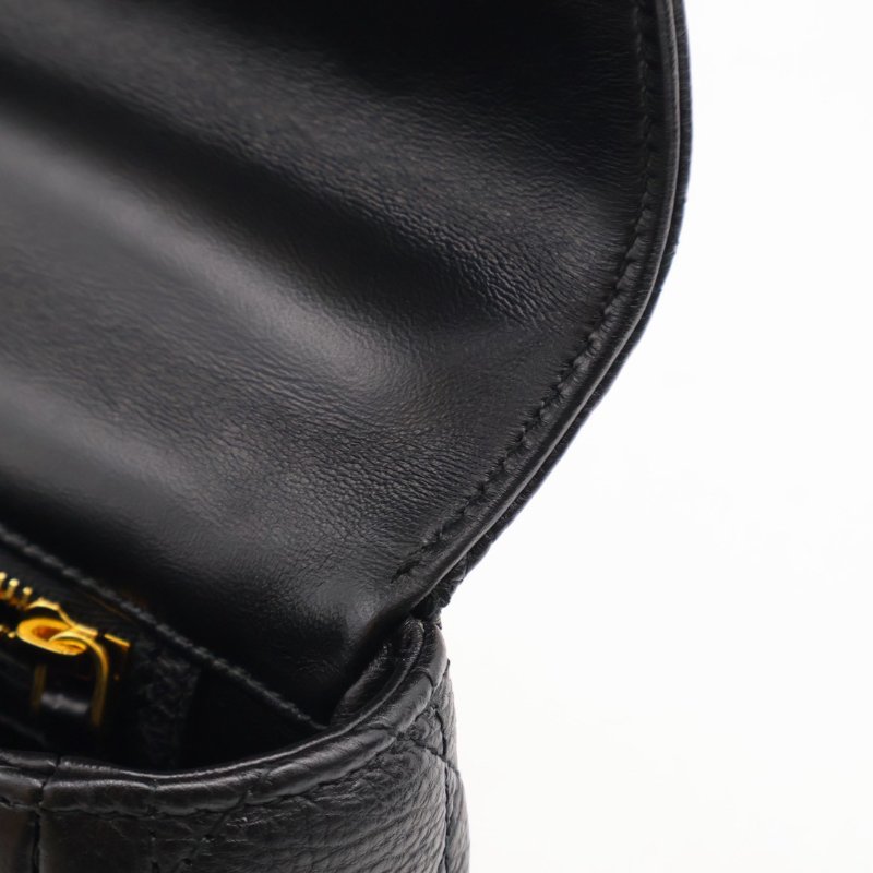 DIOR Caro藤格紋斜背包 - 中號黑金-13