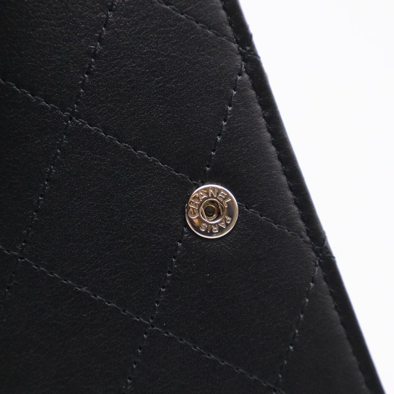 CHANEL 25C雙折護照夾中型錢包 - So black-7