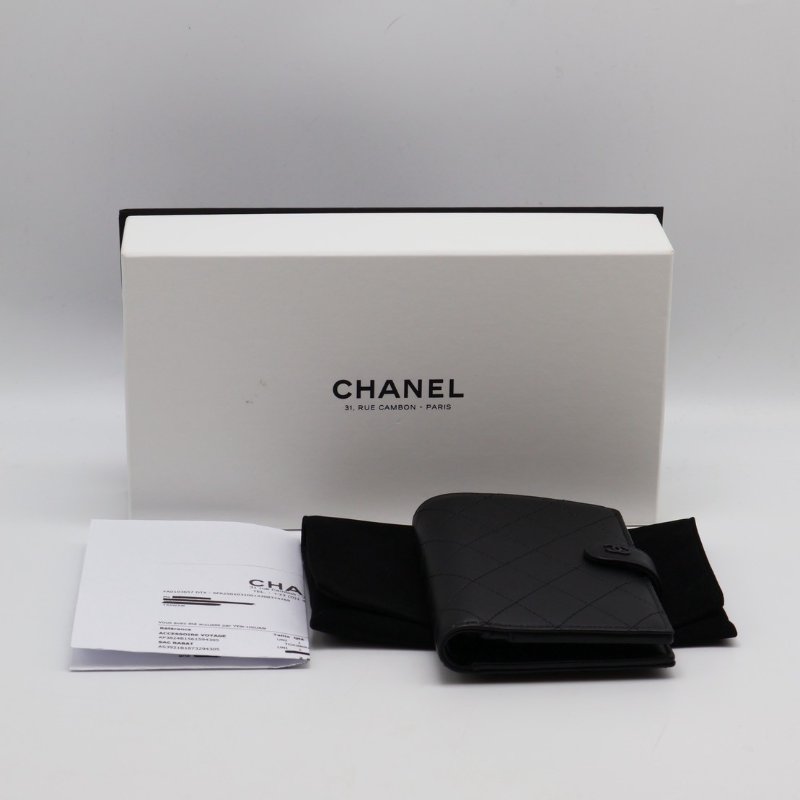 CHANEL 25C雙折護照夾中型錢包 - So black-14
