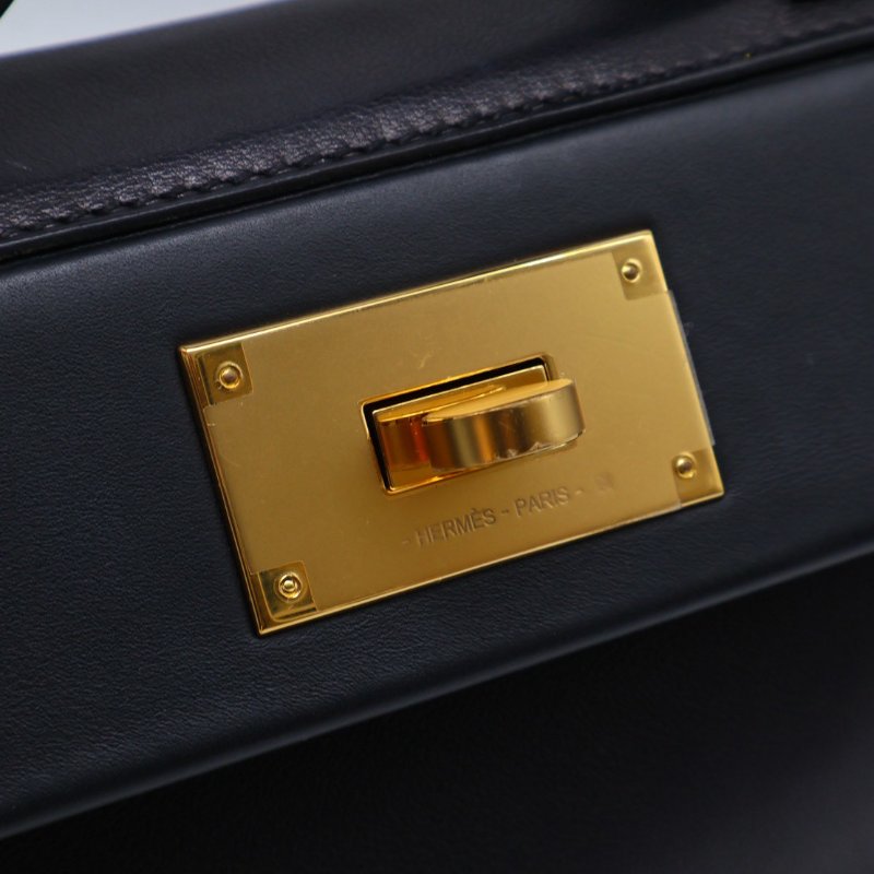 HERMES Mini 24/24 - 黑金 W-11