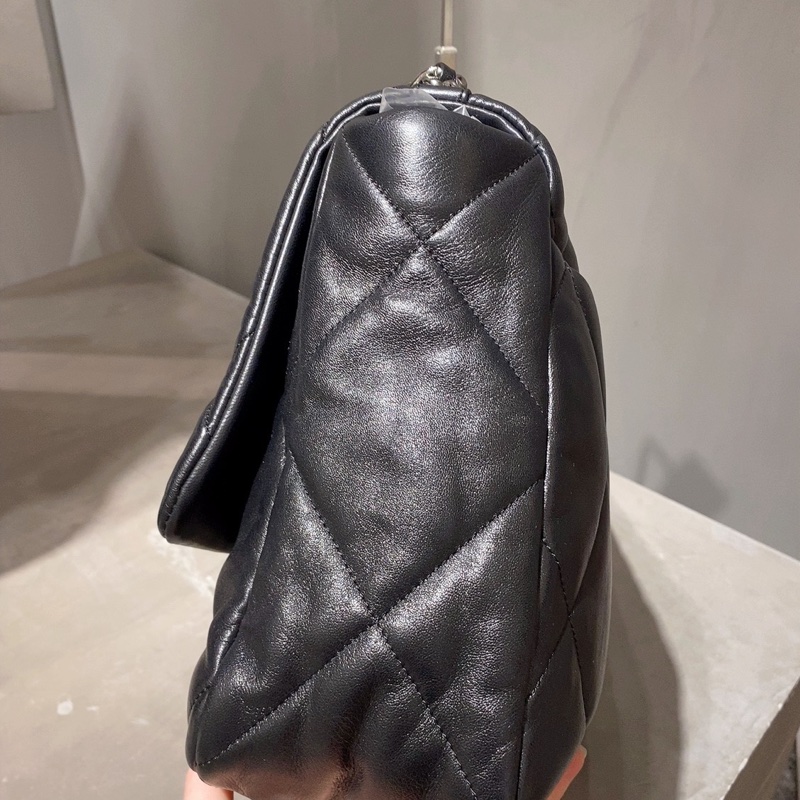 Chanel 19bag maxi超大號 黑色 底長36 21年晶片款-3