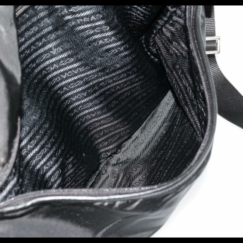 Prada 經典尼龍雙釦式郵差包-14