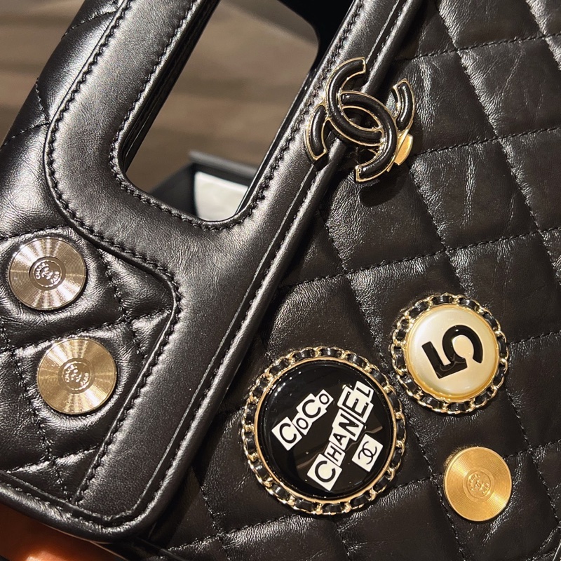 香奈兒/Chanel 31bag 橫版徽章 復古皺褶牛皮 tote 手提腋下包 金扣 年分2020年-1