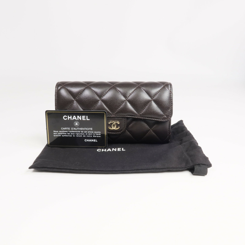 CHANEL 羊皮皮革Medium Wallet金扣長錢包-17