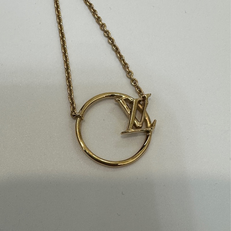 LV 金色LV logo項鏈M00762-1
