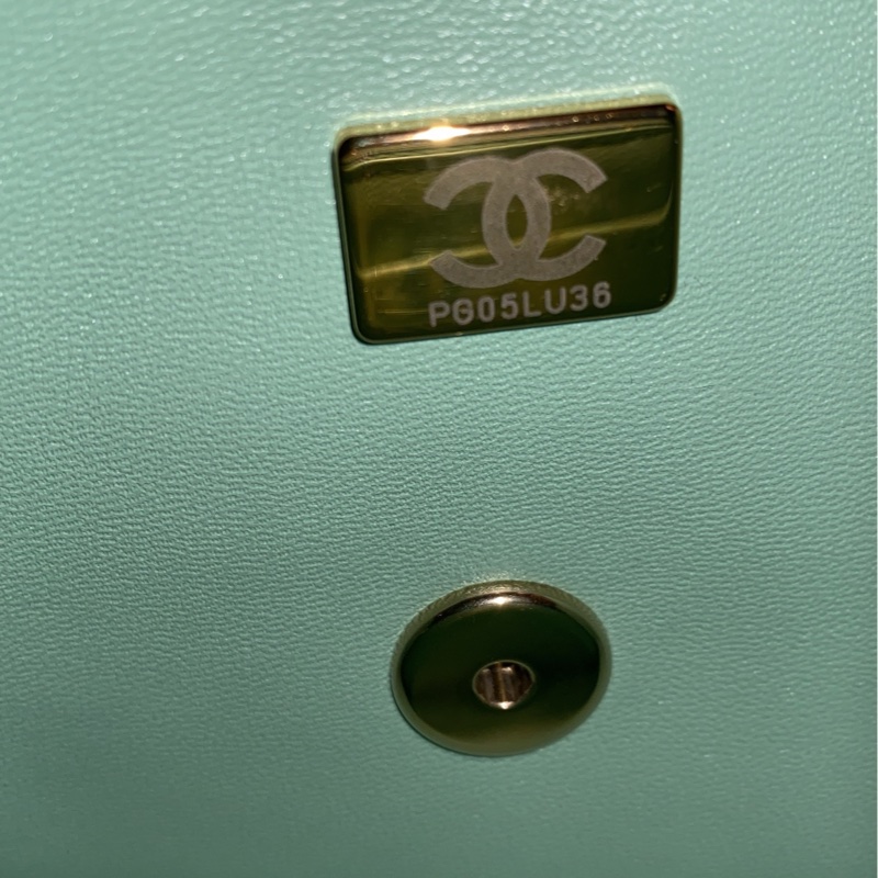 香奈兒/Chanel CF 大mini 25年晶片寬 薄荷綠 金扣斜背包 五金有膜 近乎全新-6